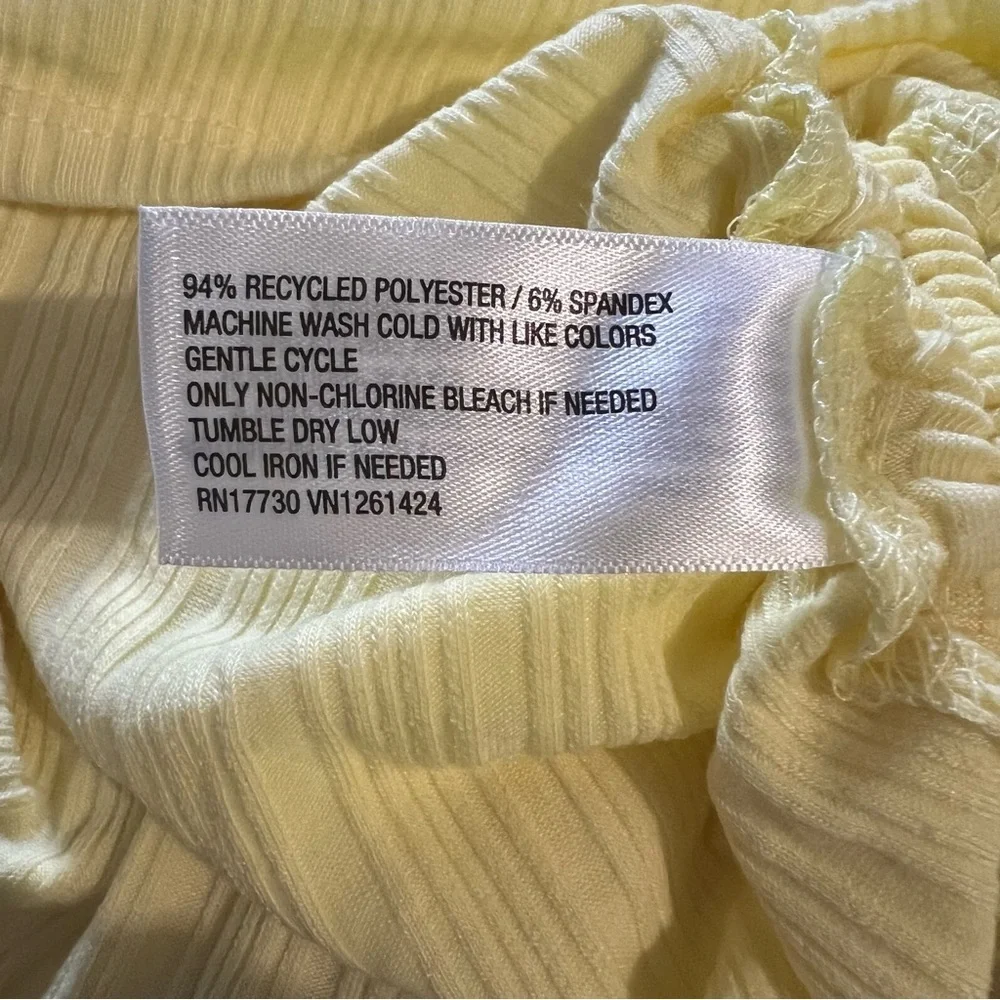 Women’s Side Cinched Top • Light Yellow • Wild Fable - Picture 3 of 4